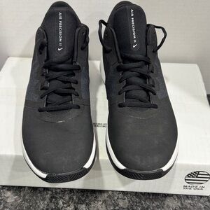 Nike Air Precision Black‎ and White Athletic Shoes